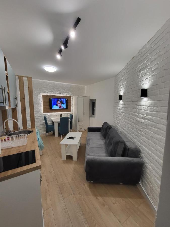 Harmony Suites Sajmiste 外观 照片